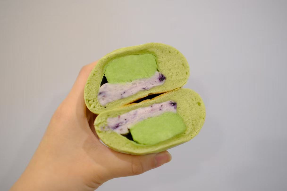 开心果蓝莓米面包