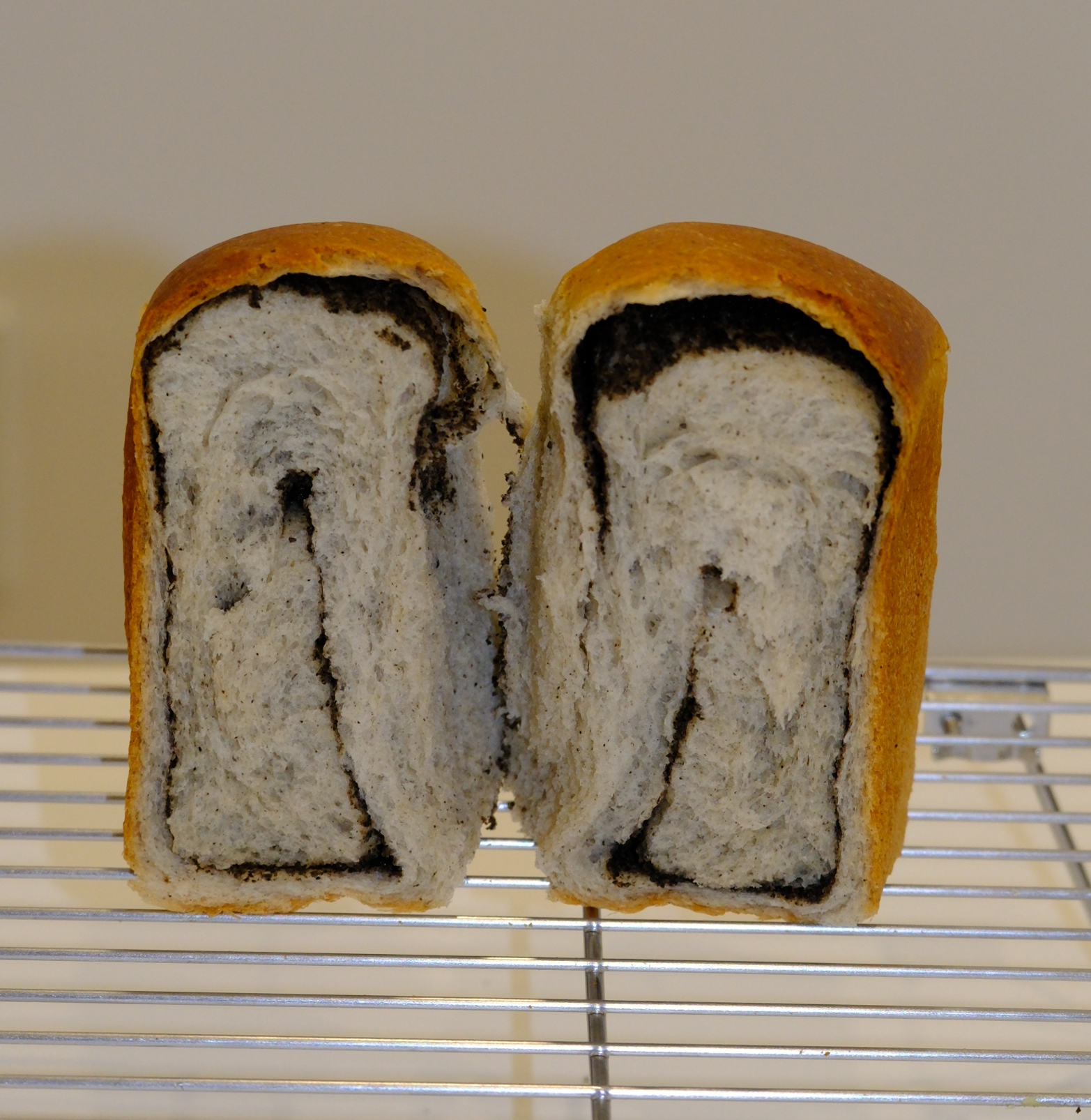 黑芝麻奶酥吐司